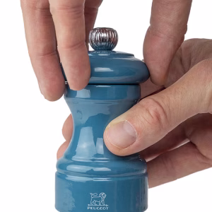 MLIN ZA BIBER  -  Manual Pepper Mill in Pacific Blue Gloss Painted Wood, 10 cm